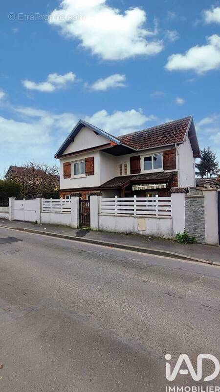 Photo 1 - Maison à LE THILLAY