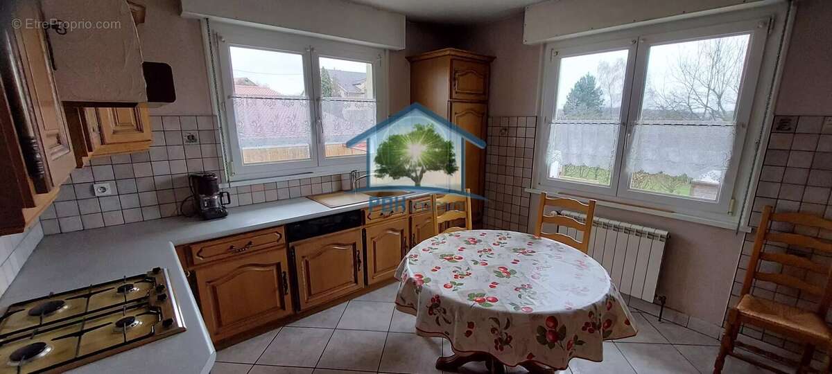 Maison à THAON-LES-VOSGES