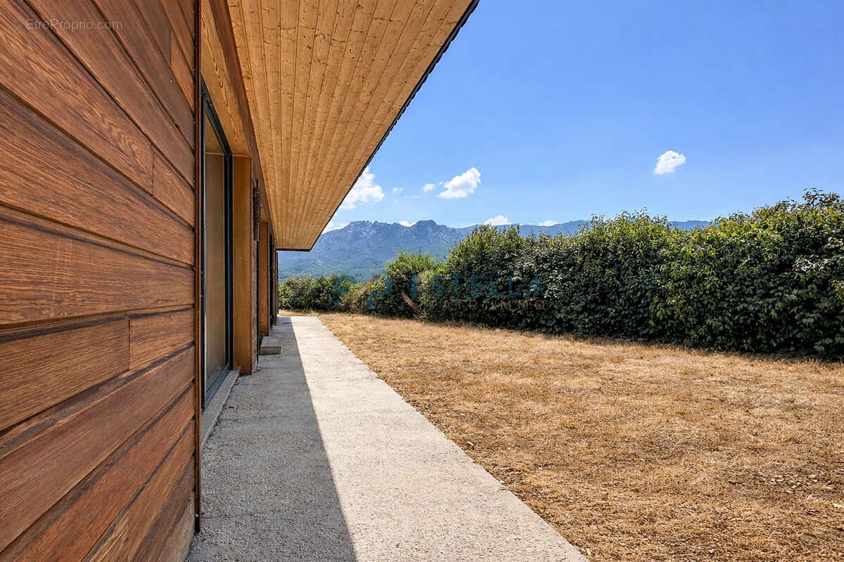 Maison 5 pièces avec panorama exceptionnel et calme absolu - photo 5