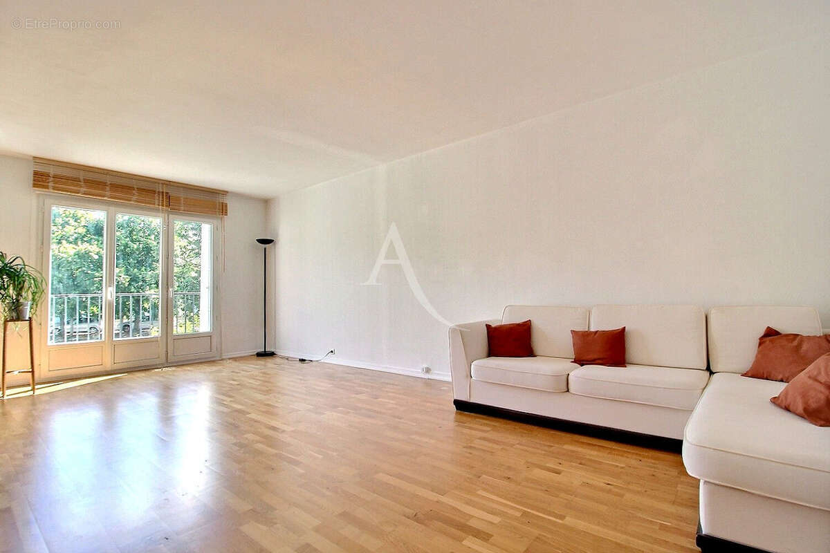 Maison Elancourt 5 pièces 107 m² sur une parcelle de 139 m² - photo 2