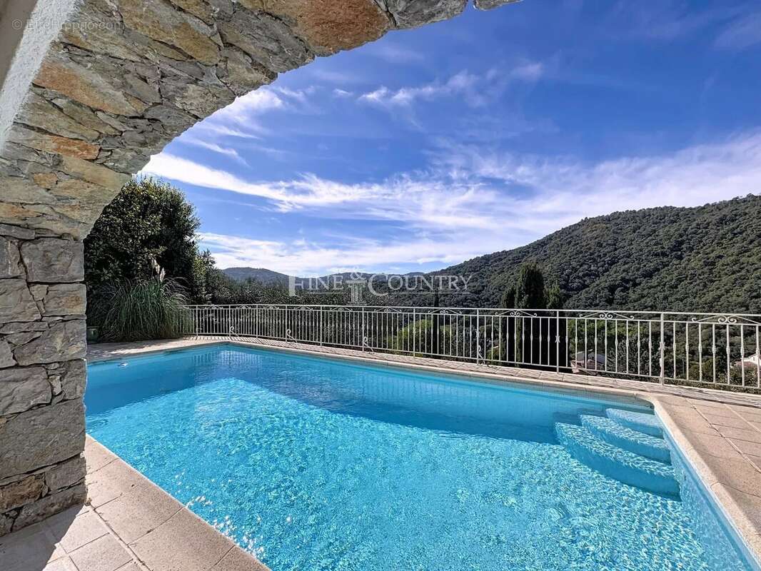 Maison à AURIBEAU-SUR-SIAGNE