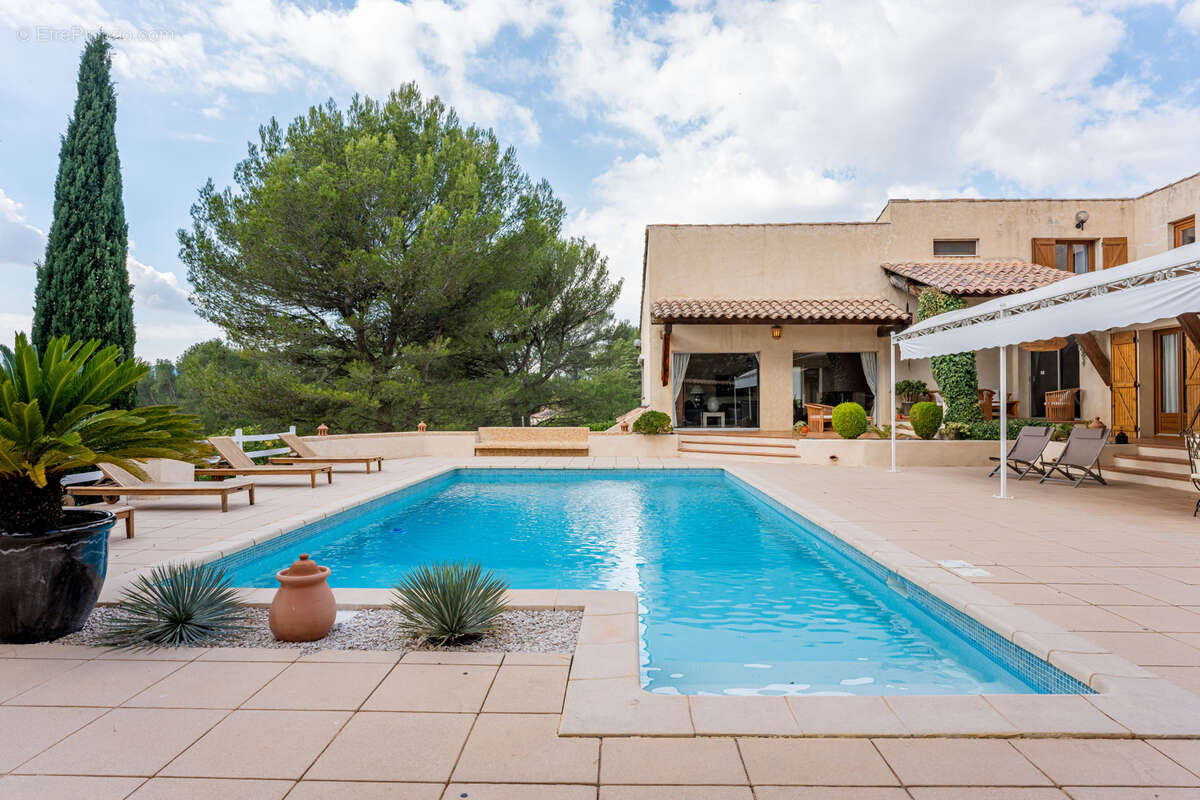 Maison à LA BOUILLADISSE