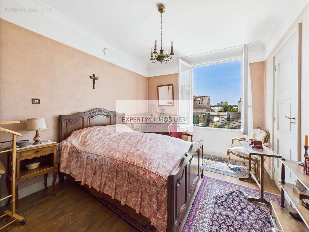 Appartement à VERSAILLES
