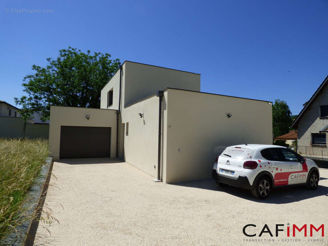 Maison à ROCHETAILLEE-SUR-SAONE