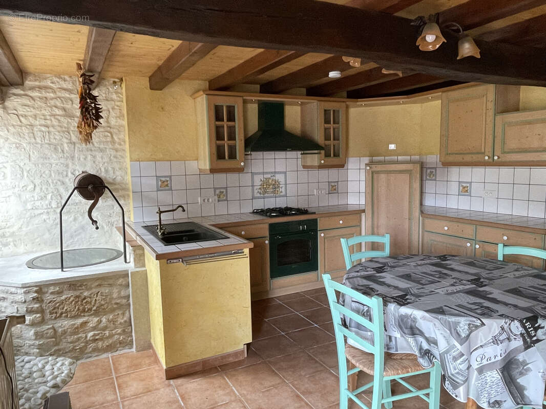 Maison à ROMAZIERES