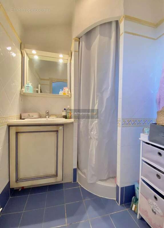 Maison à ROQUEBRUNE-SUR-ARGENS