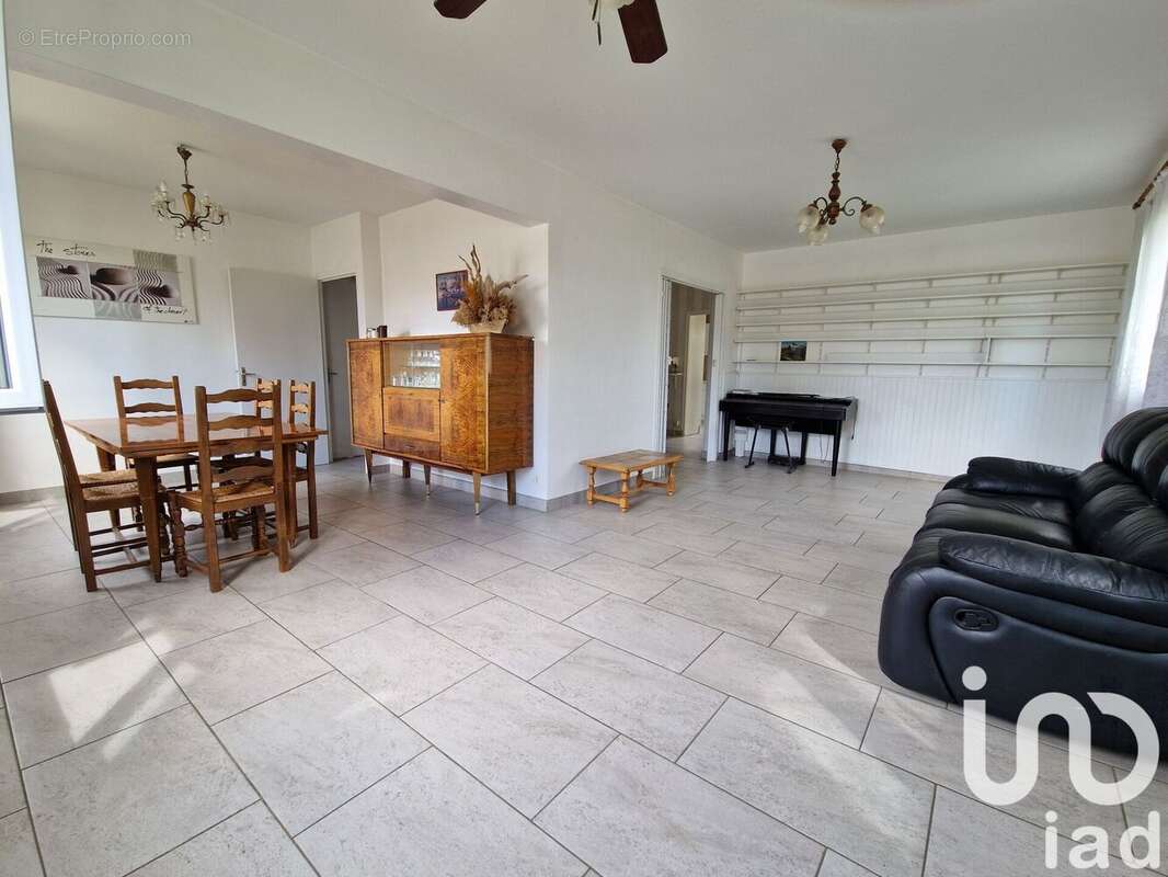 Photo 8 - Maison à LIVRON-SUR-DROME