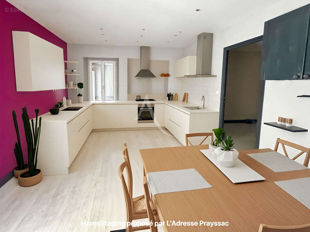 Maison à VIRE-SUR-LOT