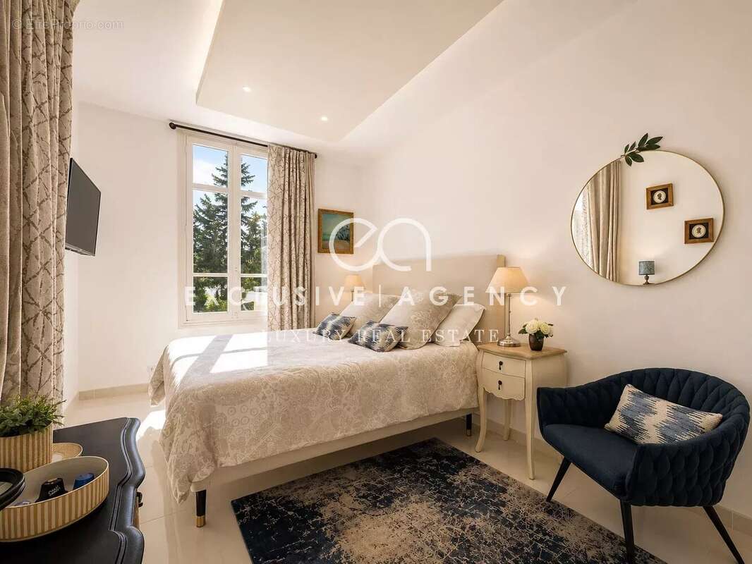 Cannet Europe maison bourgeoise 302m² au calme - photo 15