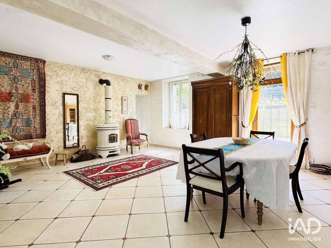Photo 6 - Maison à COMPIEGNE