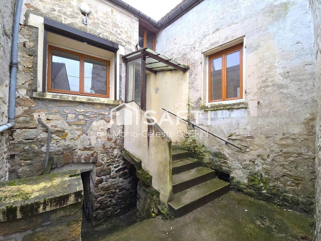 Photo 1 - Maison à OINVILLE-SUR-MONTCIENT