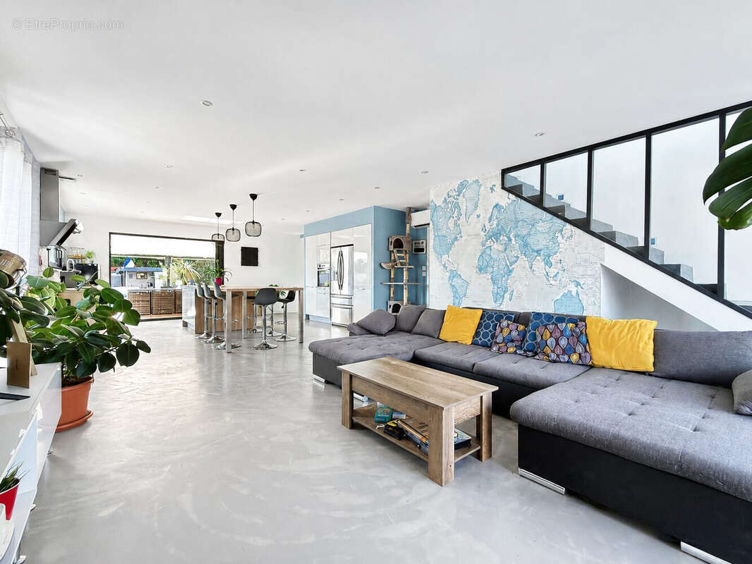 Maison 126 m² à Lezoux  - photo 2