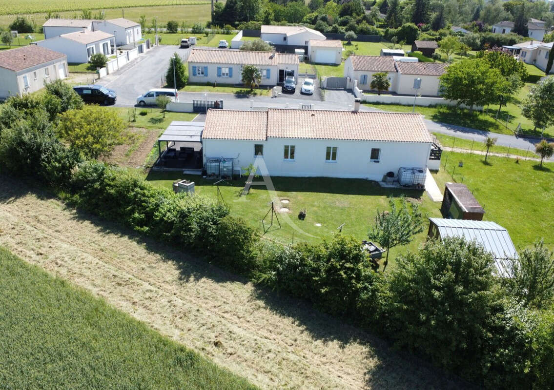 Maison à PONS