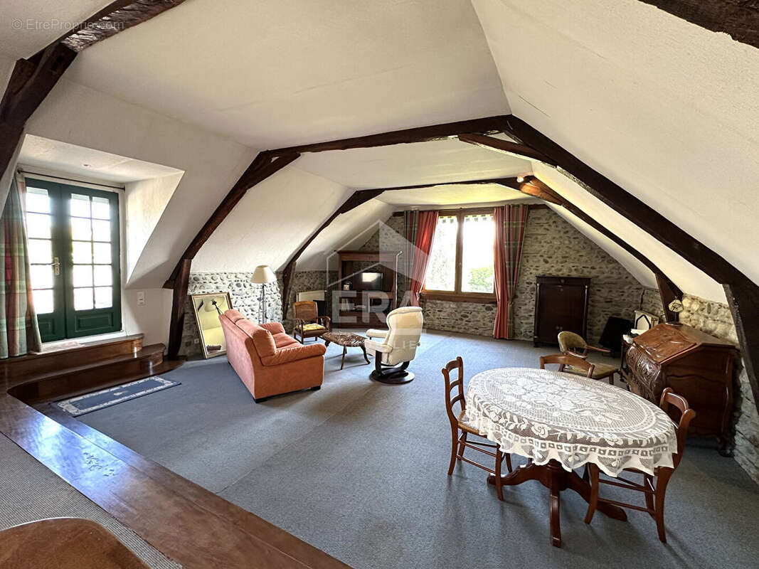 Maison à BERNAC-DEBAT