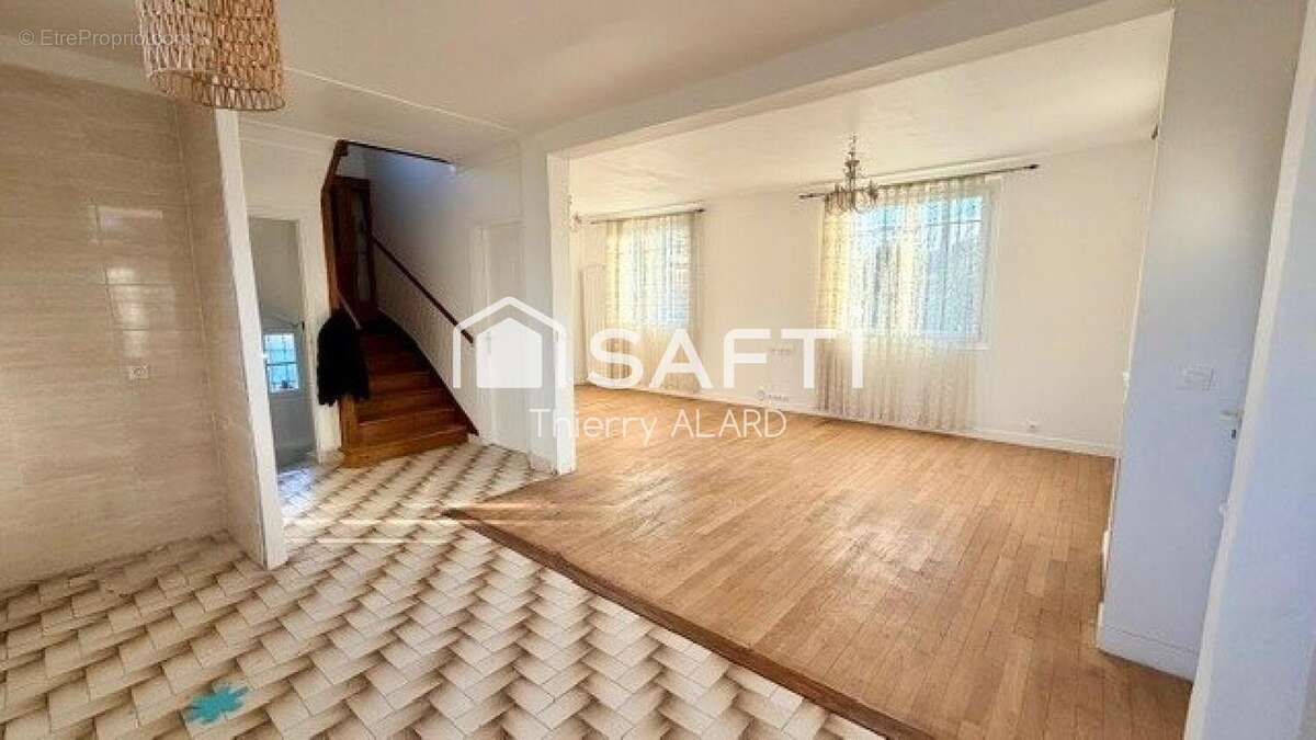 Photo 4 - Maison à VILLIERS-LE-BEL