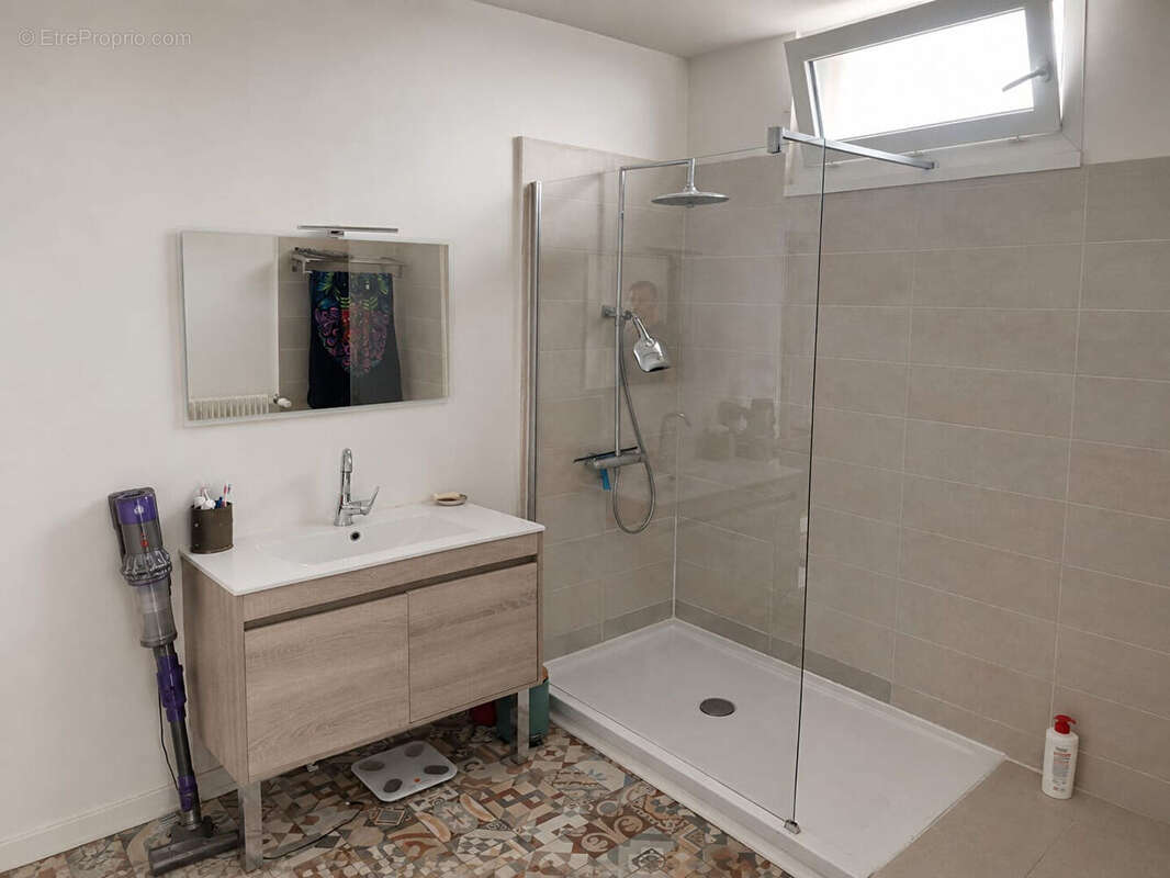 A VENDRE ROANNE CENTRE VILLE, Appartement de type 4 de 91.28 m2 - photo 8