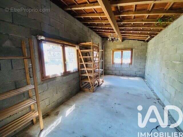 Photo 6 - Maison à SAINT-YZAN-DE-SOUDIAC