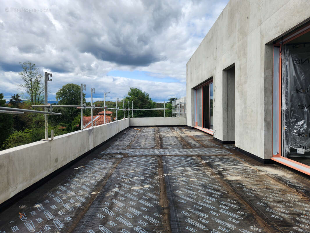 Appartement à TASSIN-LA-DEMI-LUNE