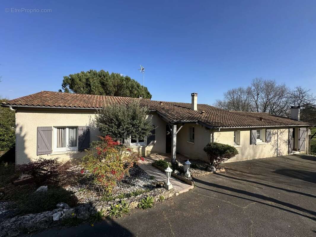 Maison à LE MAS-D'AGENAIS