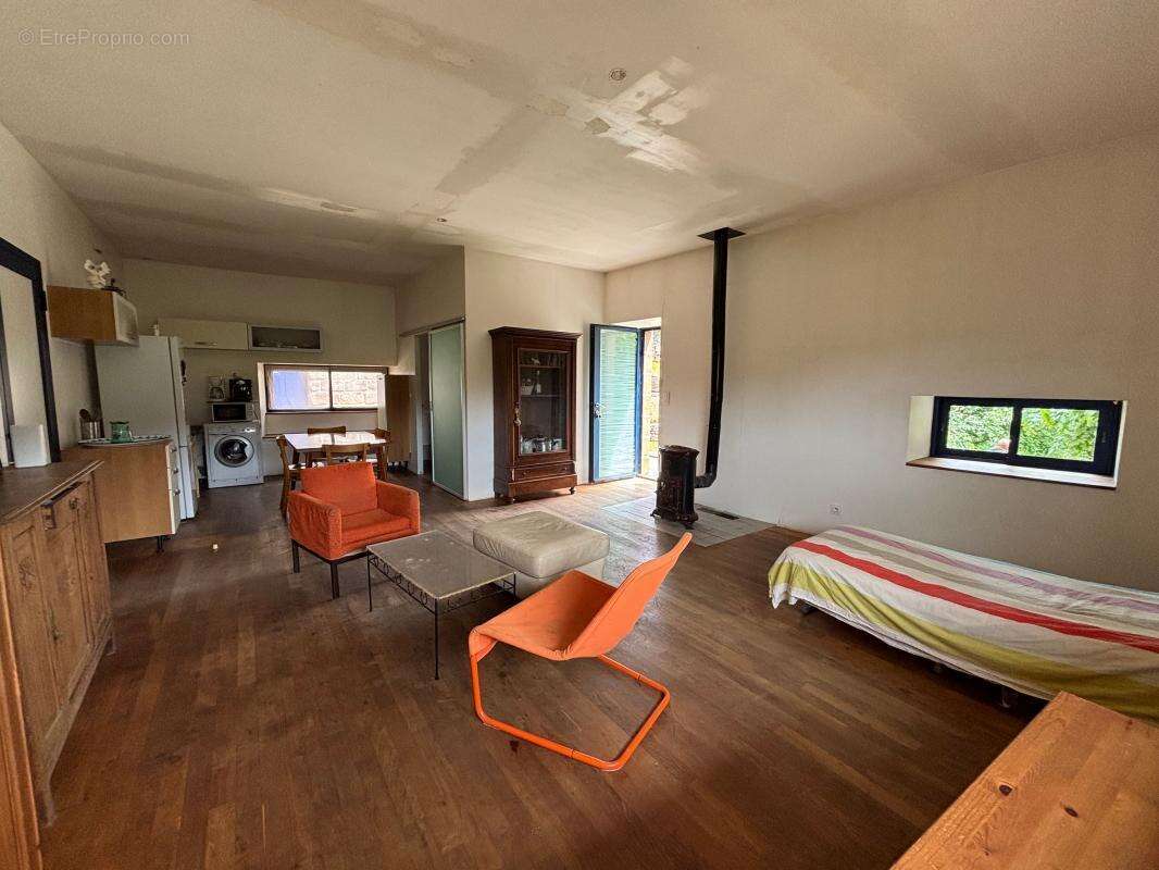Maison à DONZENAC