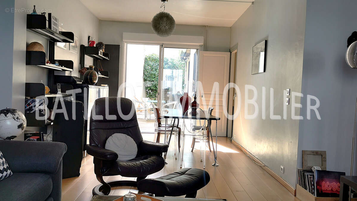 À Reims à 10mn à pied de la gare centre et du centre ville , maison familiale avec extérieur - photo 5