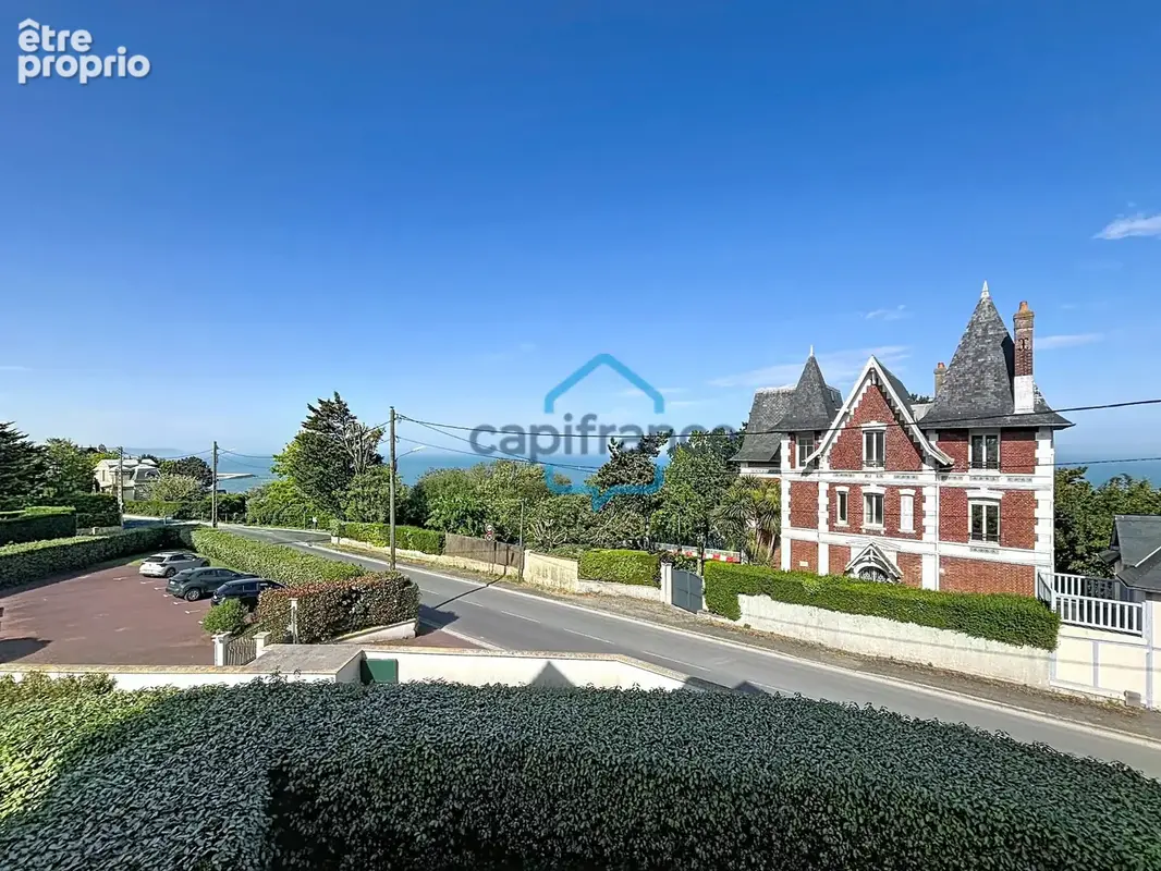 Trouville-sur-Mer – Appartement F2 avec vue mer, balcon, cave et stationnement privatif - photo 8