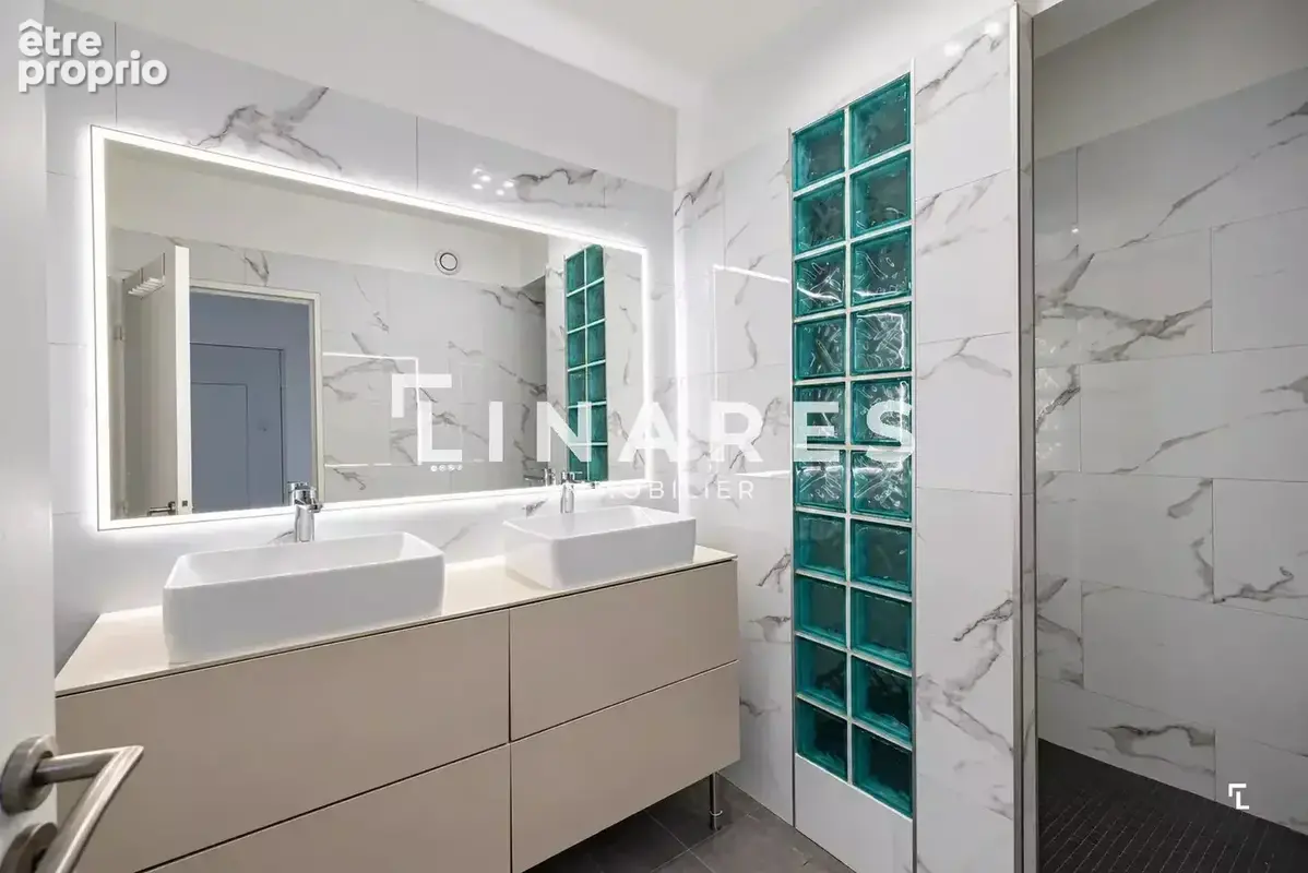 PRIVILEGE MERMOZ - Appartement T3 de 83 m2 - Terrasse de 7 m2 - Garage -  13008 Carré d'or - photo 10