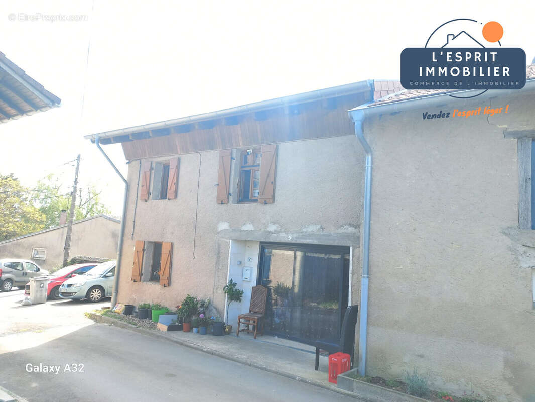 Maison à HOLACOURT