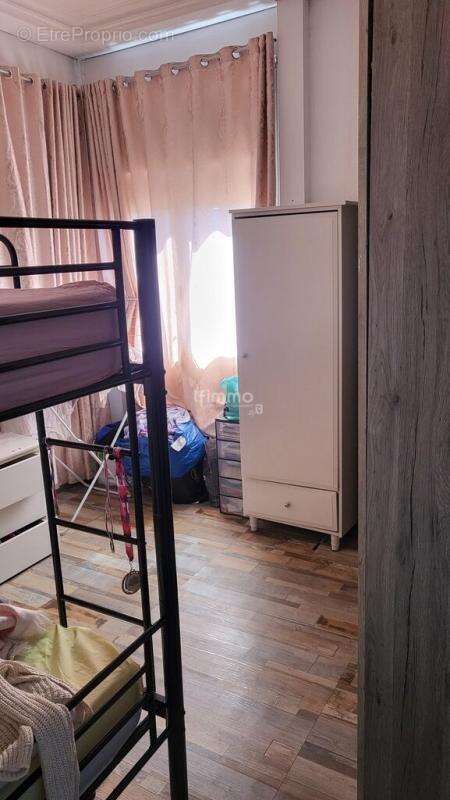 Appartement à MARSEILLE-5E