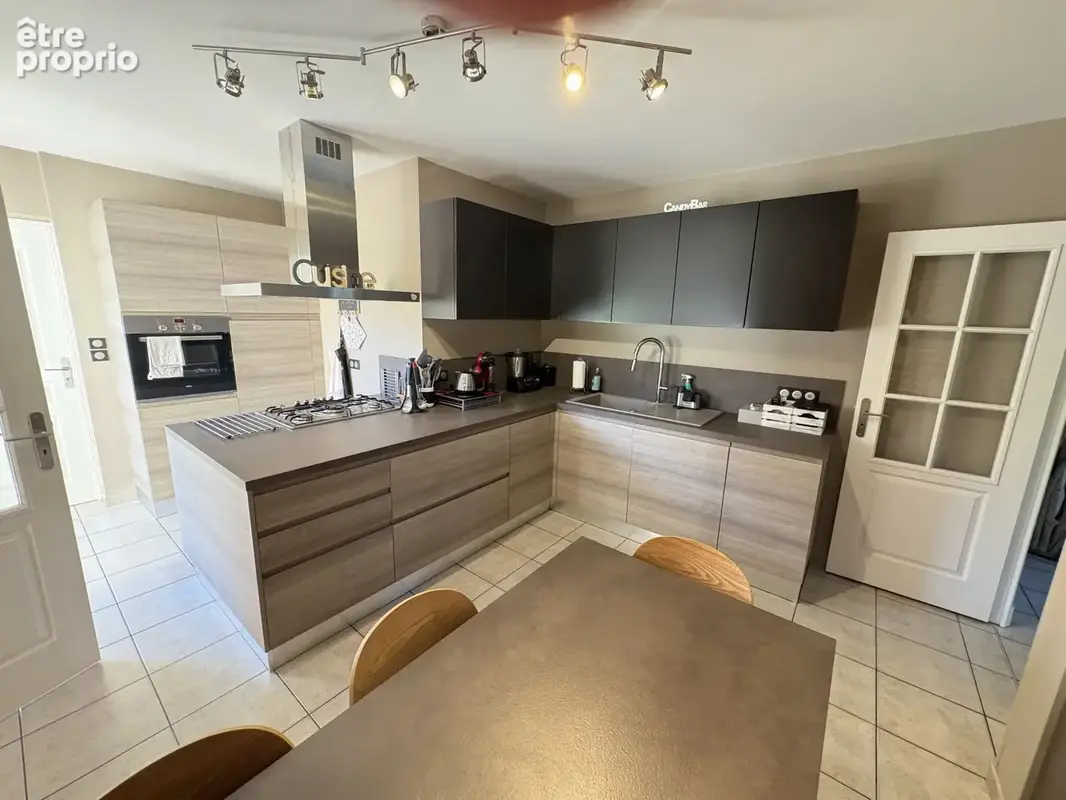 A saisir superbe villa bâtie sur 731 m2 avec  4 chambres et garage 2 voitures - photo 10
