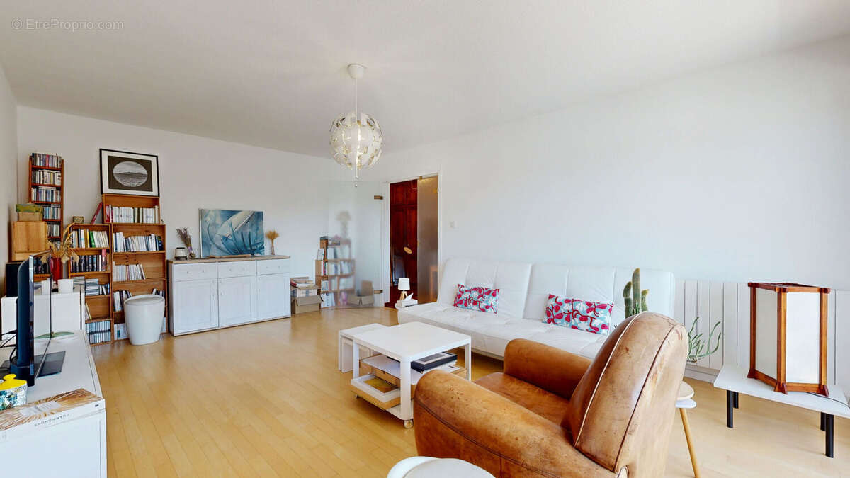 Appartement Bischheim 5 pièce(s) 105 m2, terrasse, parking, cave, proximité commodités - photo 15