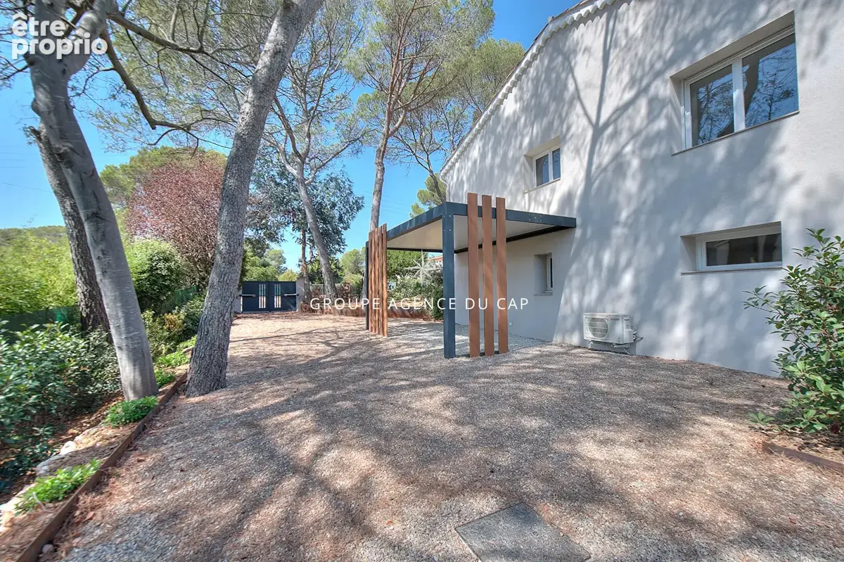 Villa 7 pieces de 190m² avec piscine au calme proche golfs et commerces - photo 18