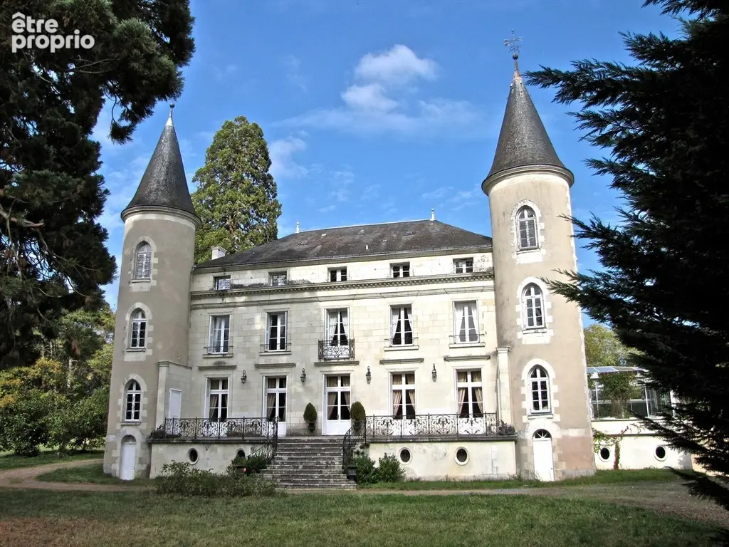 Château XVIII sur 4 Ha 50  de parc clos - photo 2