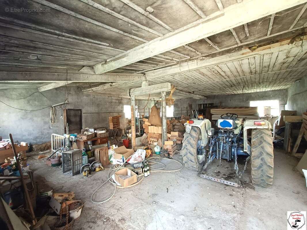 Maison à COLOMBIER-LE-VIEUX