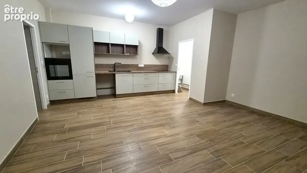Immeuble avec 4 appartements et un garage à vendre à NIMES (30) - photo 5