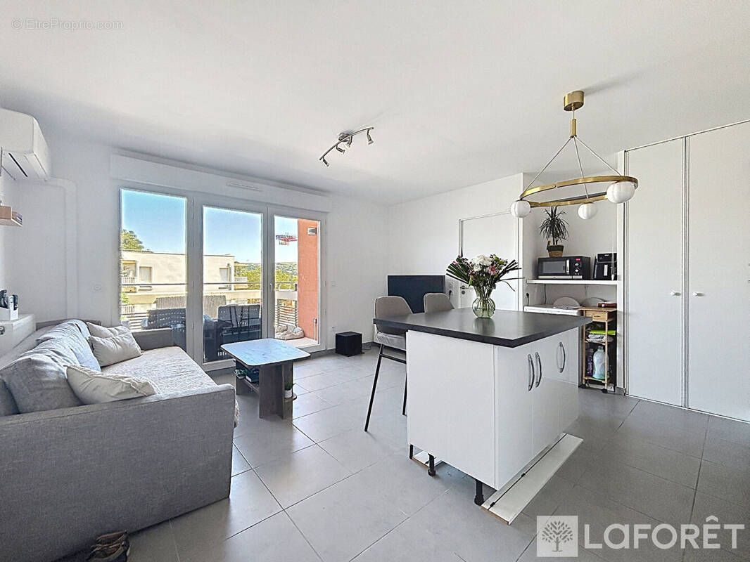 Appartement à VITROLLES