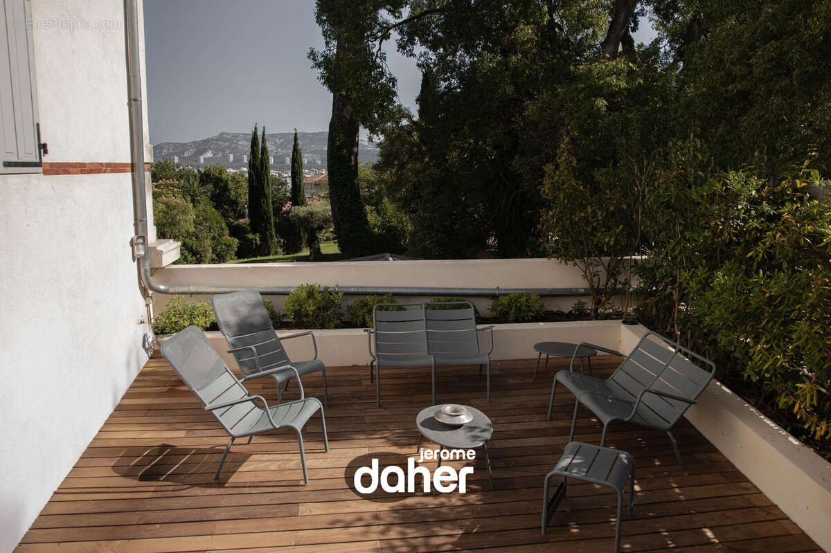 Appartement à MARSEILLE-8E