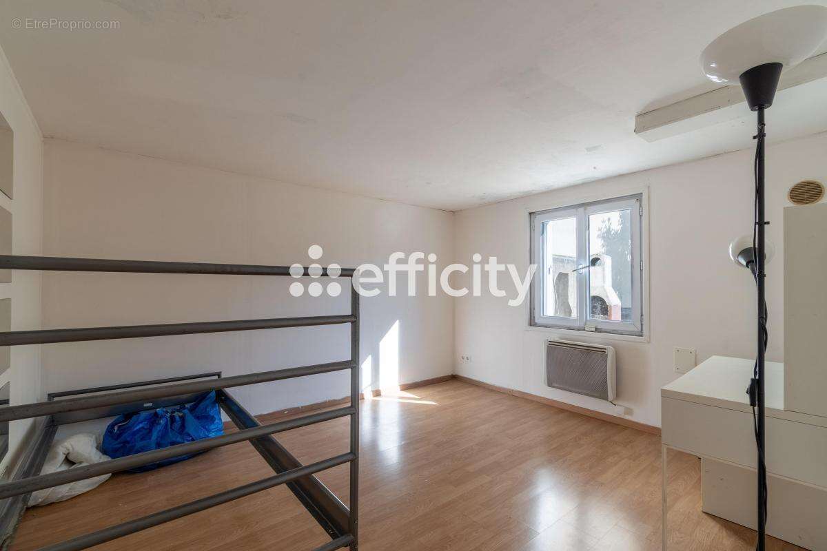 Maison à VILLENEUVE-LE-ROI