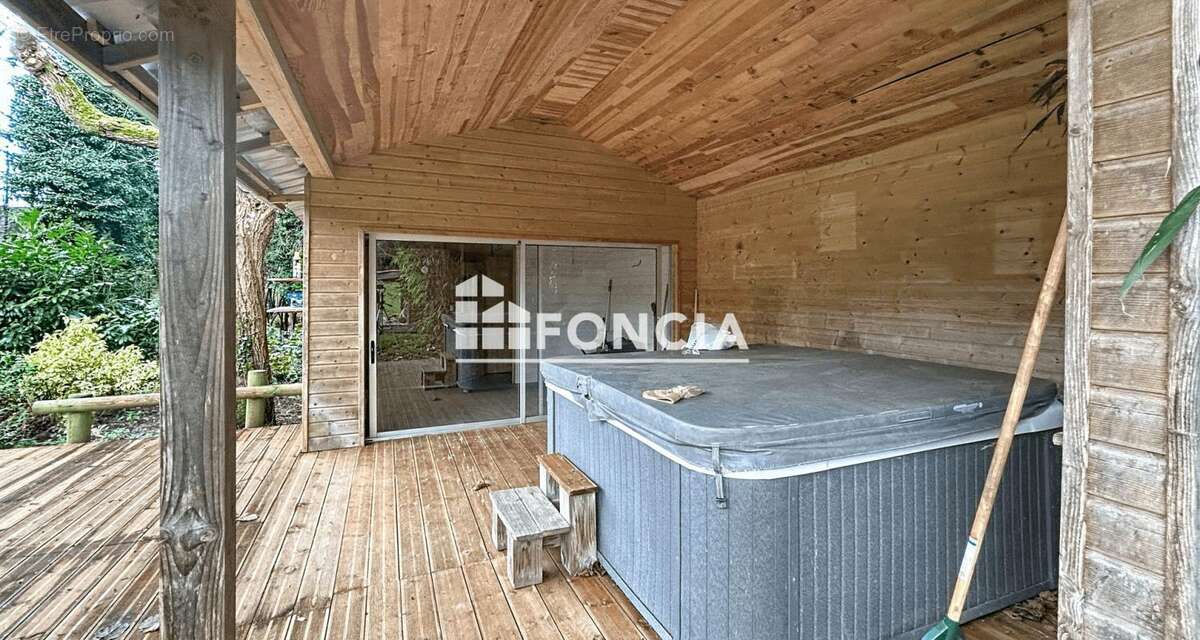 Maison à HERMIVAL-LES-VAUX