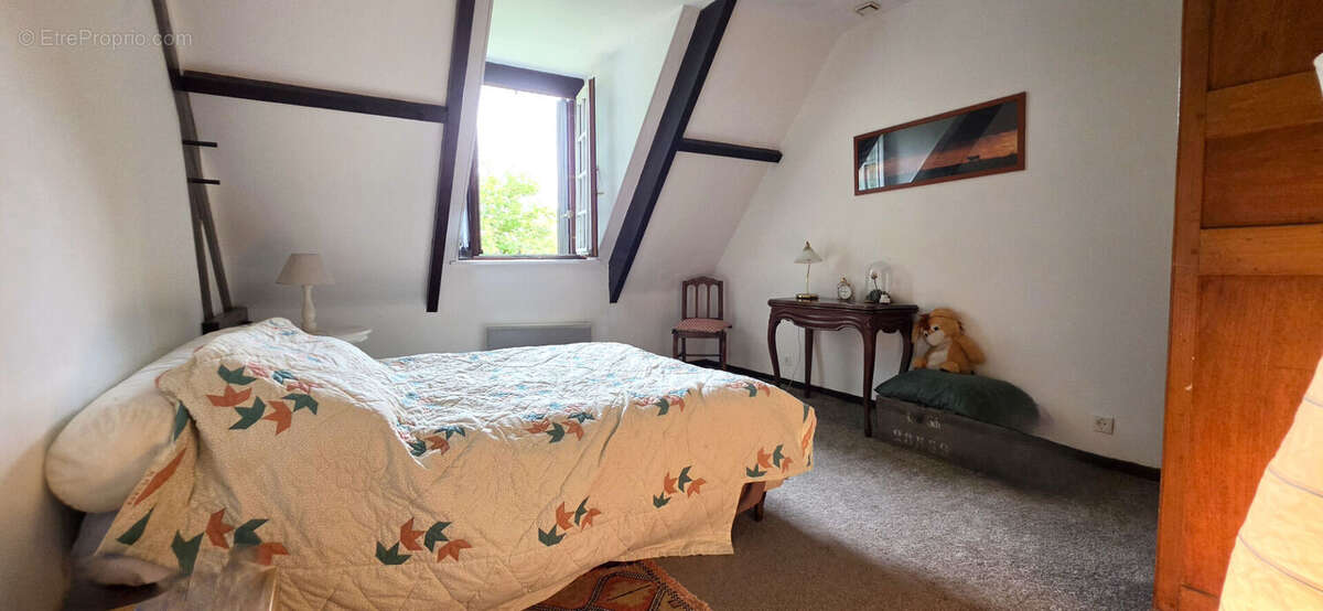 Maison à CAMBRONNE-LES-RIBECOURT
