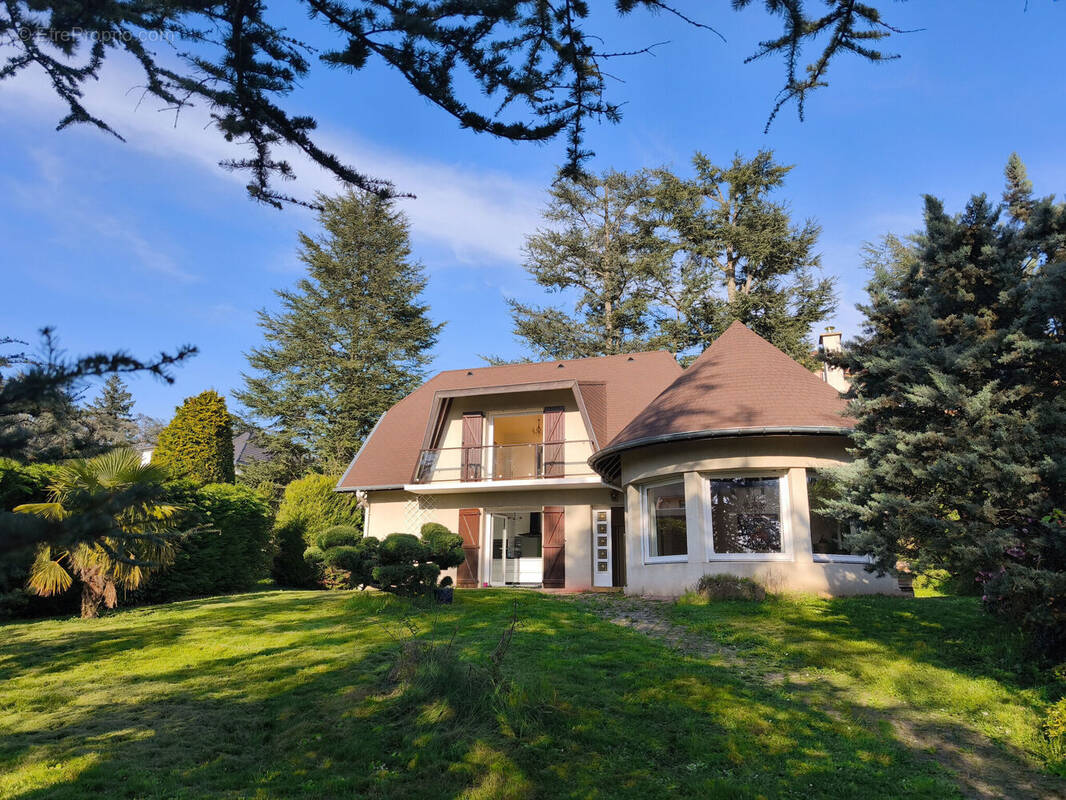 Photo 1 - Maison à SAINT-PRIEST-EN-JAREZ