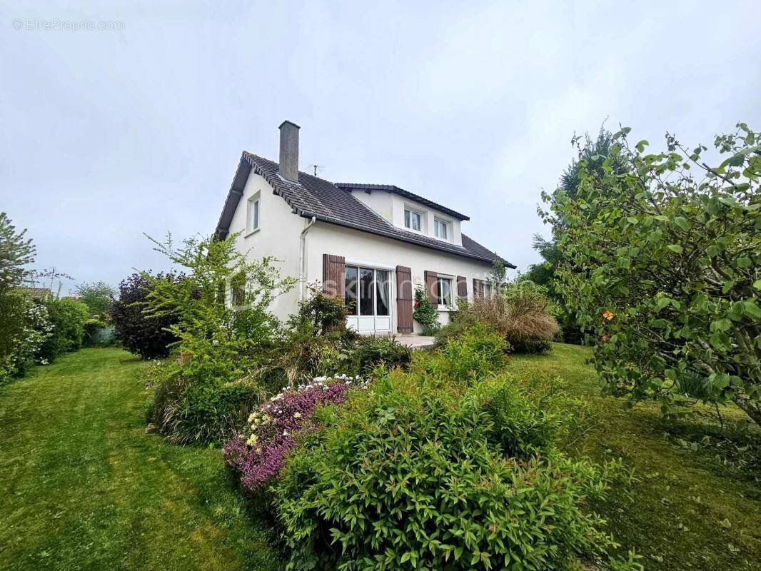 Maison à LE THUIT-SIGNOL