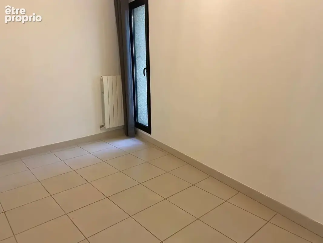 ASSAS  Élégante villa de plain-pied avec piscine dans un environnement privilégié - photo 10