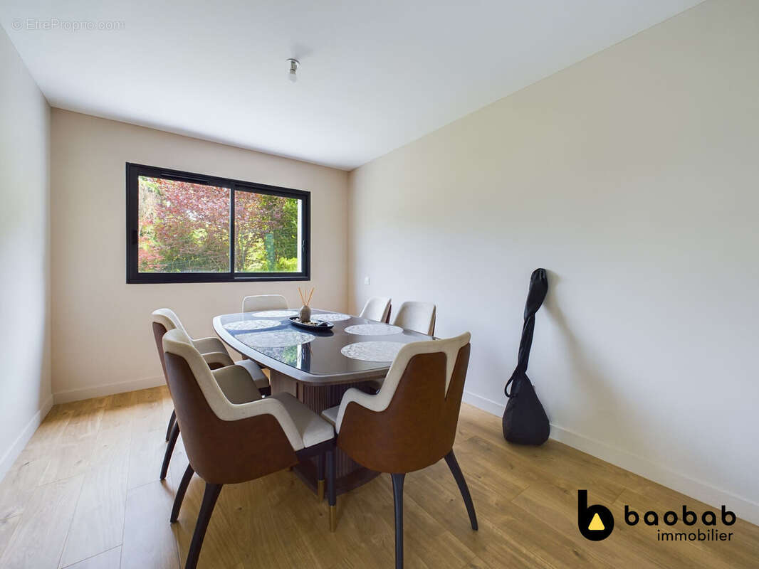 Maison à BRISON-SAINT-INNOCENT