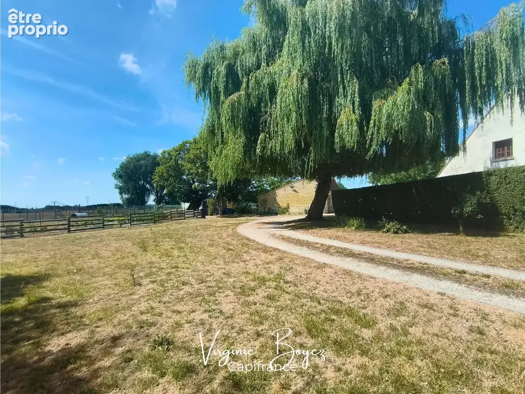 Exclusivité - Maison de 190 m² – 4 chambres – Terrain clos de 7 500 m² – Beau potentiel - Proche commodités - photo 13