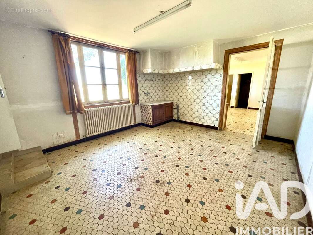 Maison 212 m² à Agudelle  - photo 2