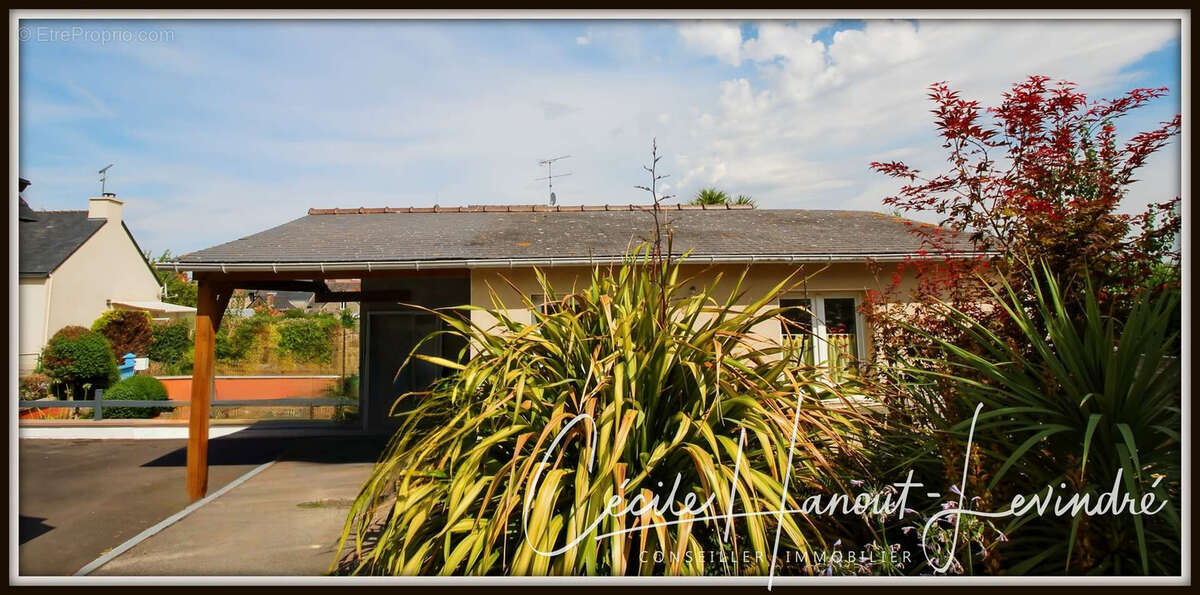 PLEINE-FOUGERES - Plein Bourg - 130 m2 - 4 chambres (dt 1 rdc) avec garage et dépendance - Terrain 777 m2 - photo 22