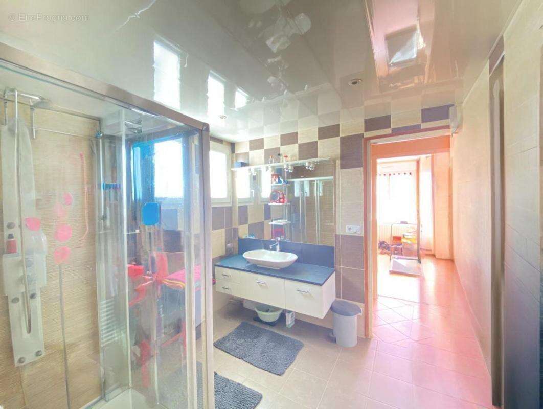 Maison à SAINT-JEAN-BREVELAY