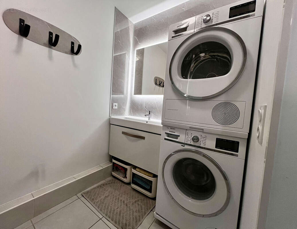 Appartement à MARSEILLE-1E