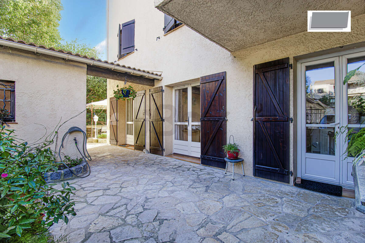 Appartement à OLLIOULES